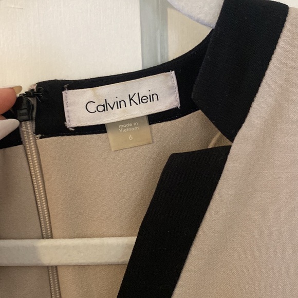 Calvin Klein, beige and black, size 4 dress. - Picture 3 of 3
